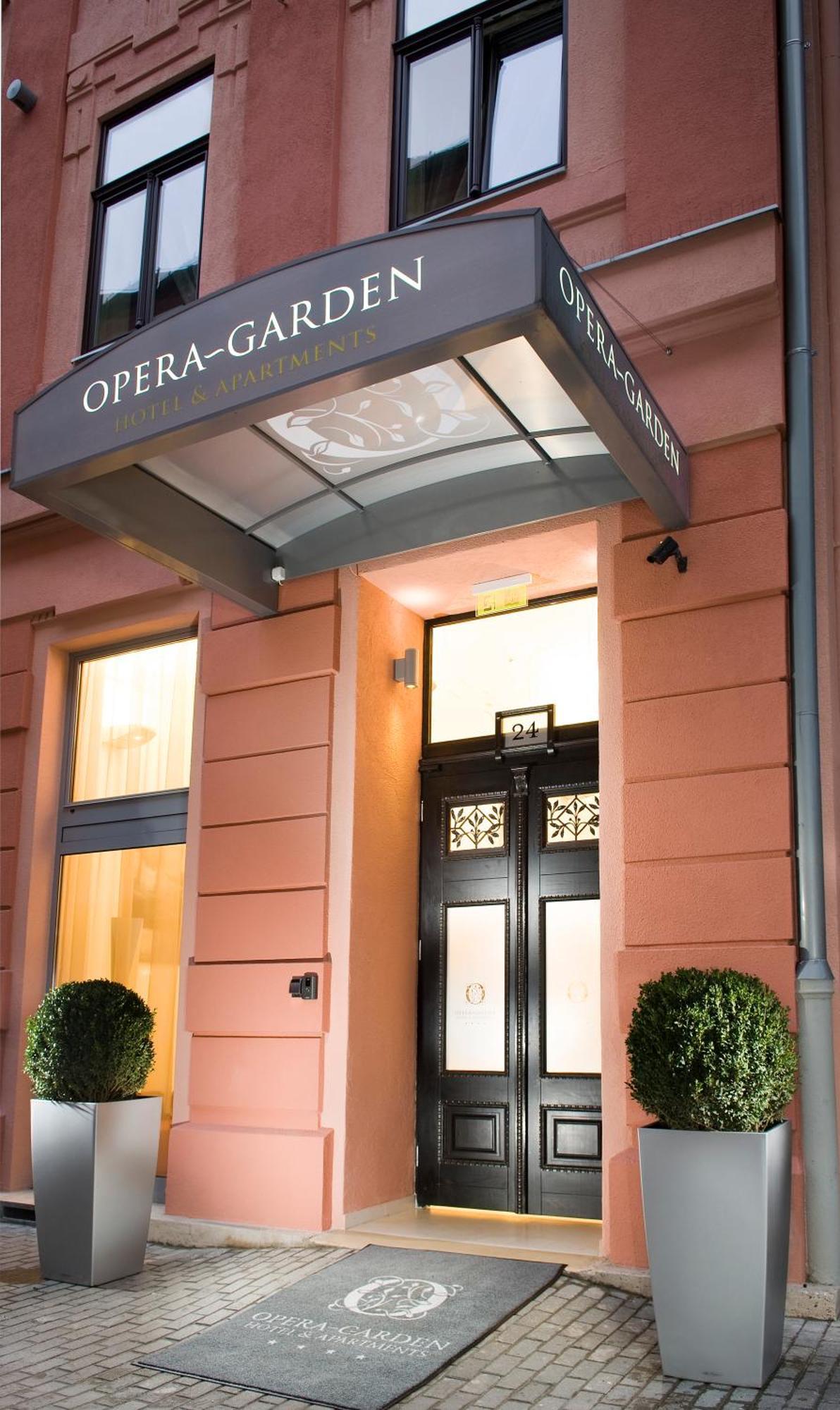 Opera Garden Hotel & Apartments Будапешт Экстерьер фото